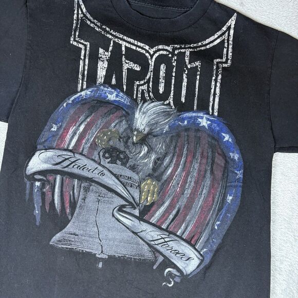 VTG Y2K Tapout Tee Shirt Mens Medium USA Flag Eagle Graphic AOP - Picture 3 of 8